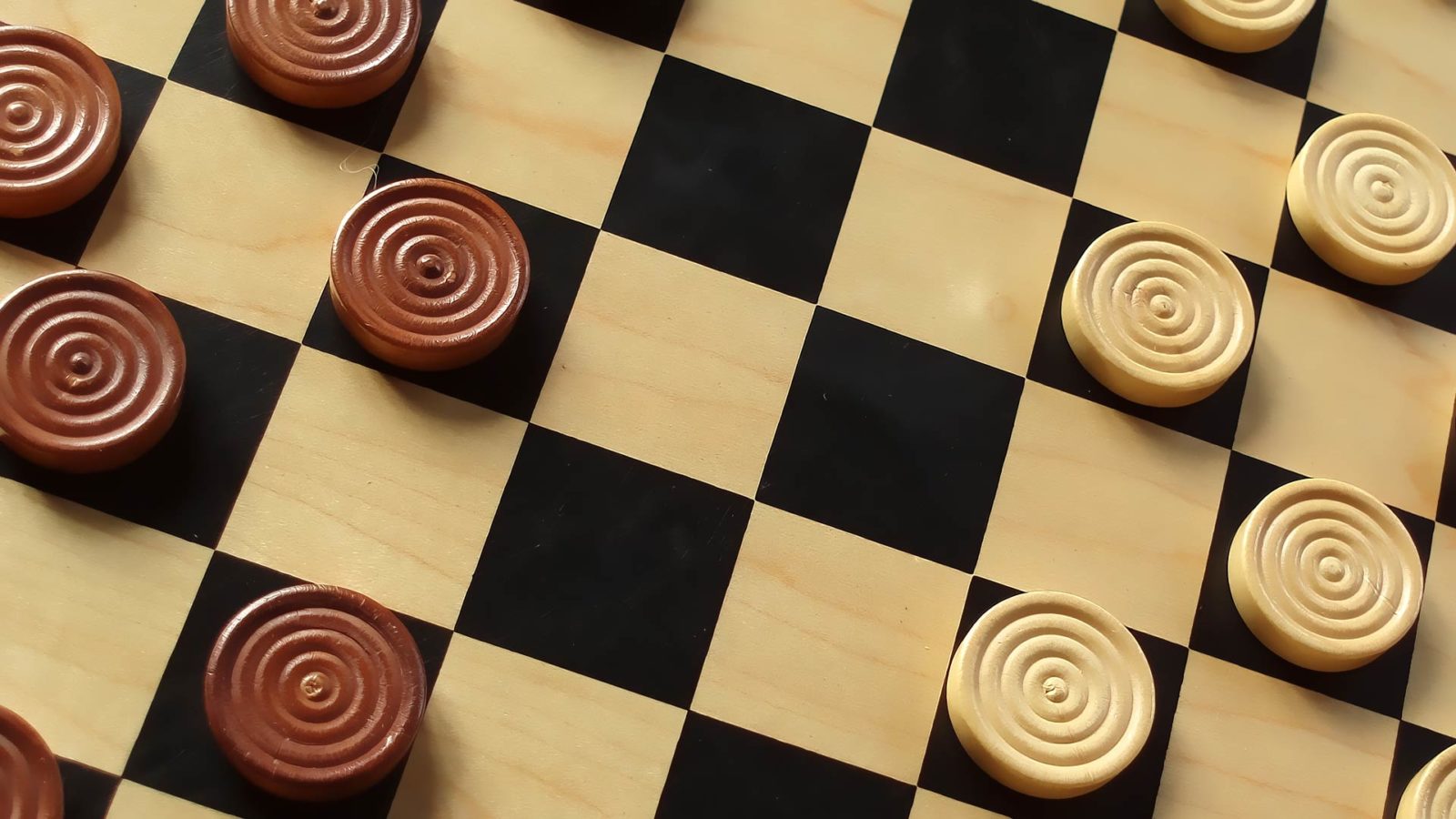 Analog Games. Brettspiele, Kartenspiele, Würfelspiele.